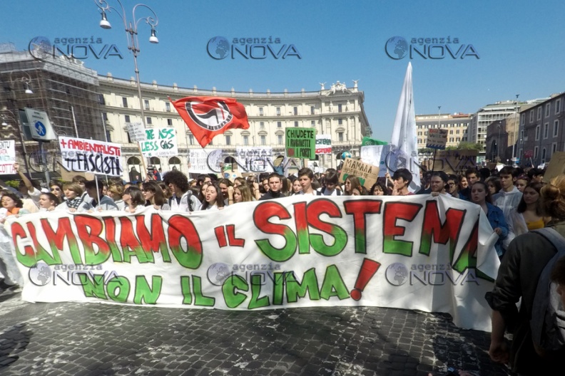 Fridays For Future Italiawww.fridaysforfutureitalia.it