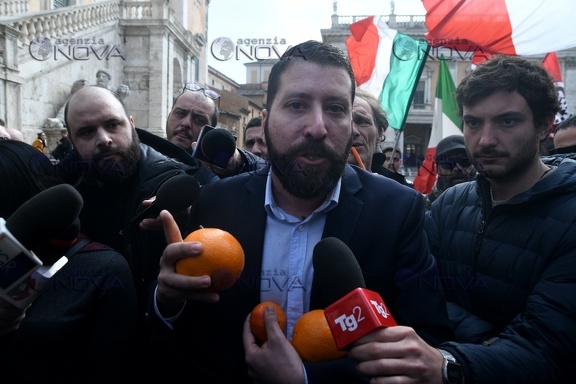 Casapound in piazza