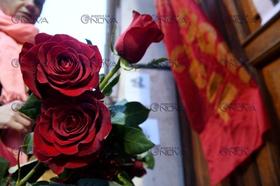 Una rosa per Guido Rossa