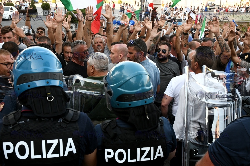 Autodemolitori in piazza