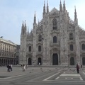 Covid: primo giorno di zona rossa a Milano, saracinesche alzate ma pochi clienti - Video