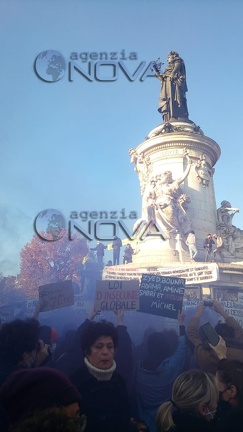 Proteste a Parigi per la legge sulla sicurezza globale