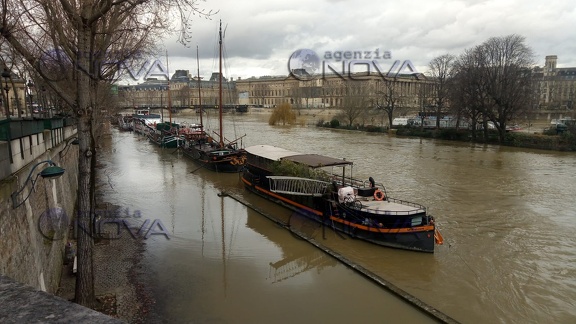 La Senna a Parigi durante le forti piogge di febbraio