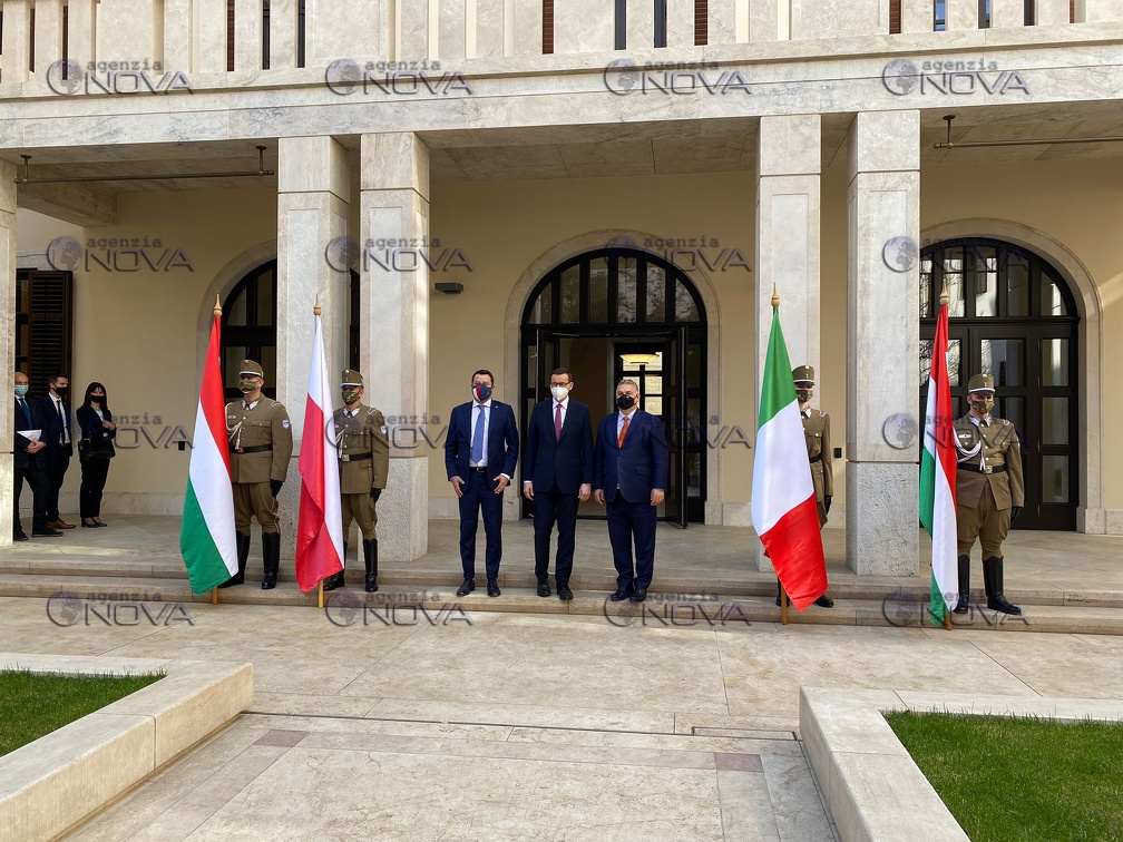 Il leader della Lega, Matteo Salvini con i premier di Ungheria e Polonia, Viktor Orban e Mateusz Morawiecki