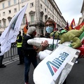 Roma, protesta dei lavoratori Alitalia 