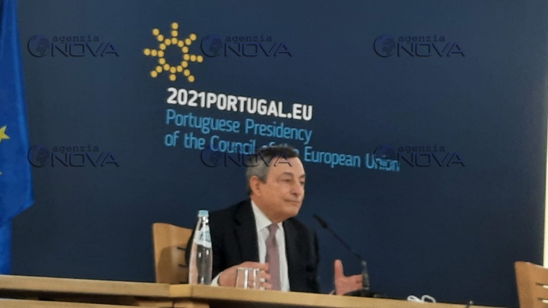 Draghi -conferenza stampa al vertice di Oporto 2.jpeg