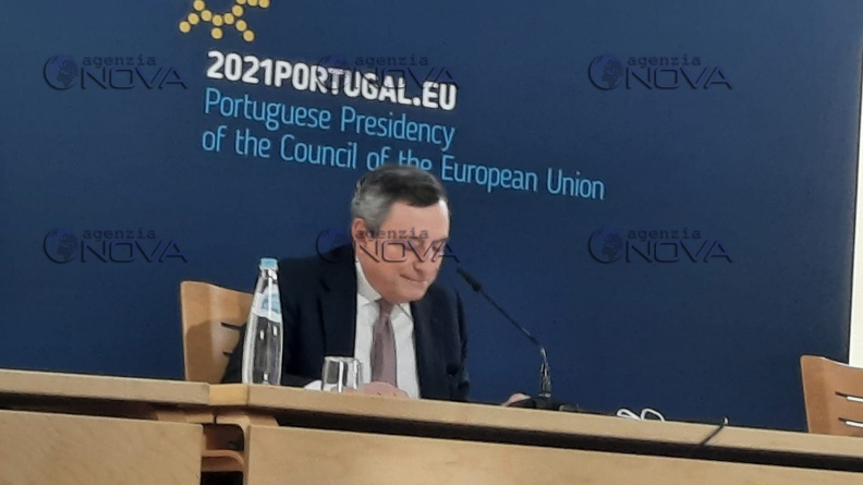 Draghi -conferenza stampa al vertice di Oporto 4.jpeg
