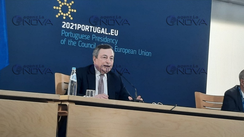 Draghi -conferenza stampa al vertice di Oporto 6.jpeg