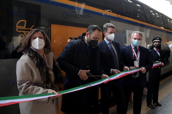 Roma, Consegna nuovo treno Rock di Trenitalia per la Regione Lazio