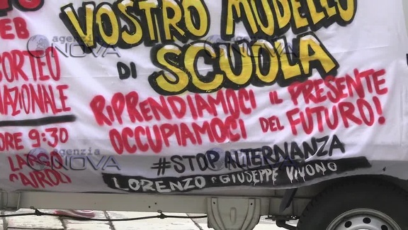 Milano studenti contro maturità e alternanza