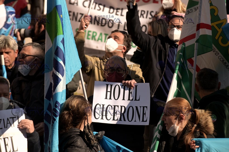Roma, protesta lavoratori del turismo
