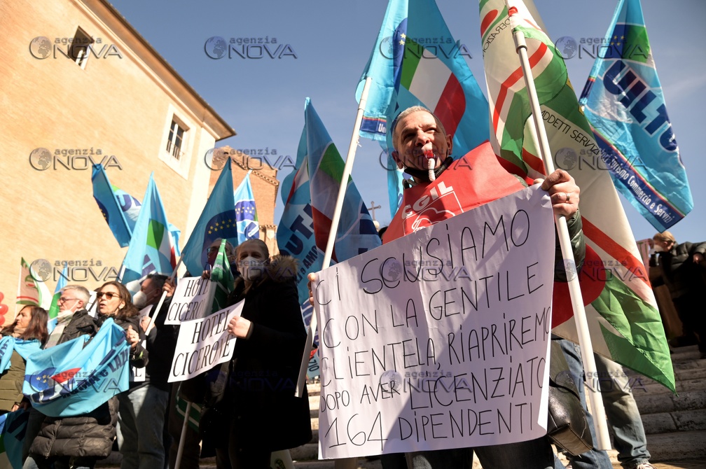 Roma, protesta lavoratori del turismo