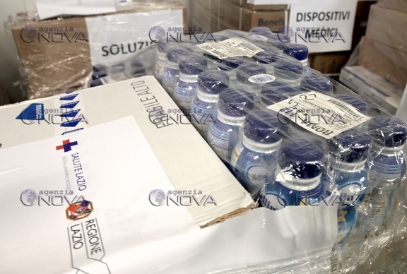 Roma, consegna farmaci per l'Ucraina