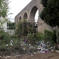 Roma: Porta Maggiore affonda nel degrado, i reperti archeologici diventano una discarica