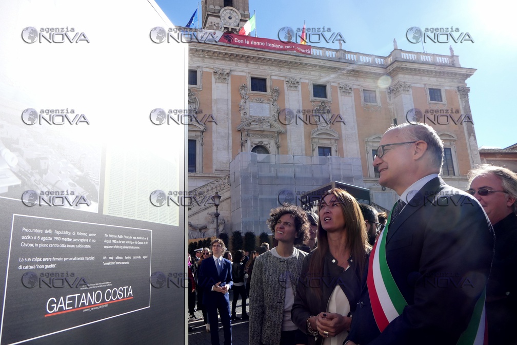 Mafie: una mostra in piazza del Campidoglio a Roma per ricordare le vittime invisibili - foto 1