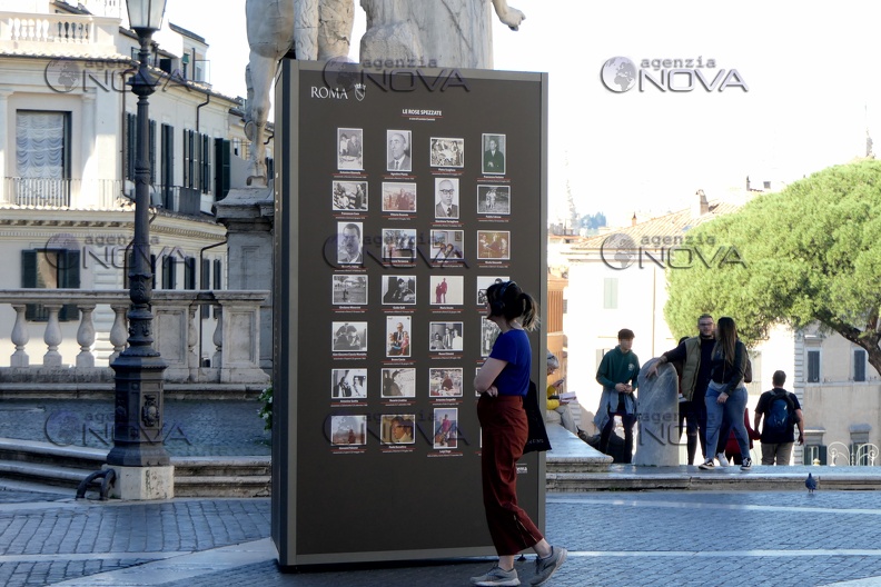Mafie: una mostra in piazza del Campidoglio a Roma per ricordare le vittime invisibili - foto 5
