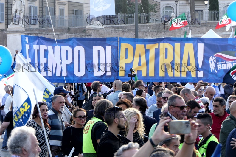 Elezioni: a Roma il comizio conclusivo della campagna elettorale della coalizione di centrodestra - foto 2
