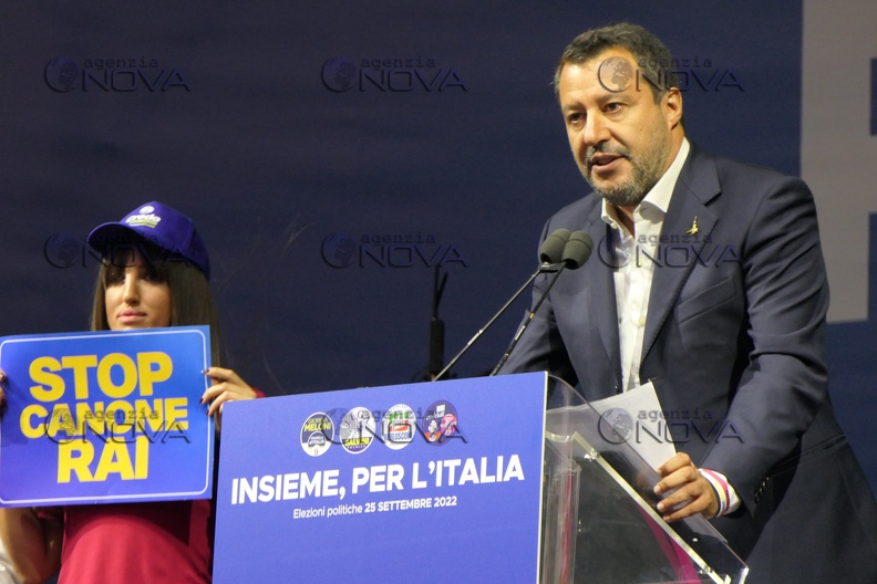 Elezioni: a Roma il comizio conclusivo della campagna elettorale della coalizione di centrodestra - foto 11