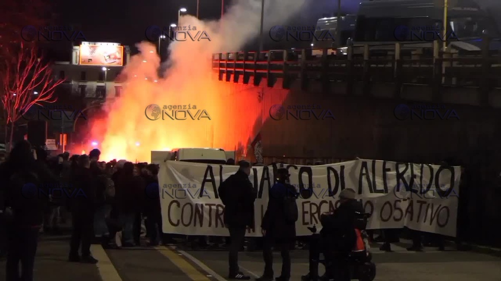 Roma  manifestazione anarchici, scontri con polizia