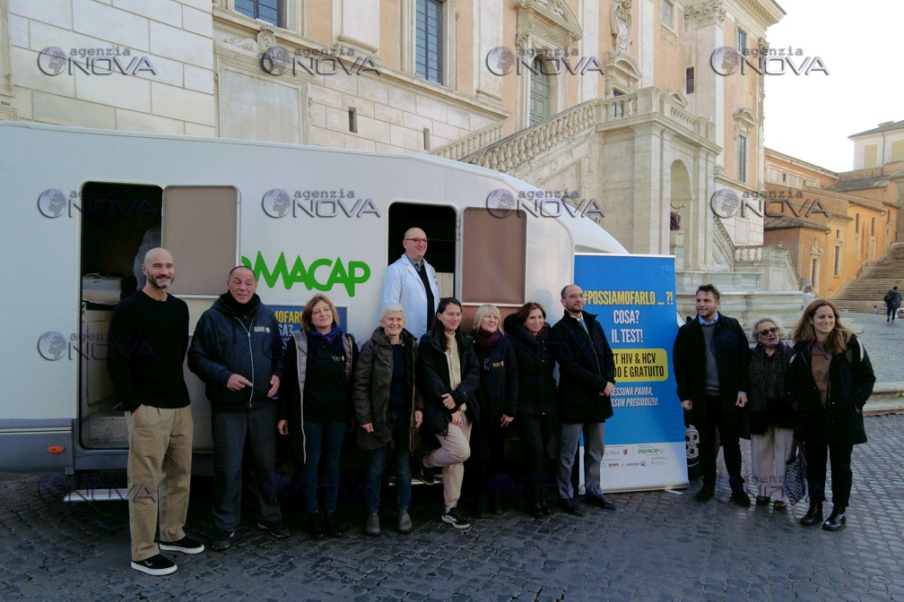 Roma: giornata mondiale contro l'Aids, test gratuiti in camper mobili e farmacie della città - foto 1 
