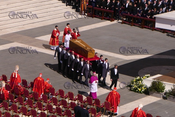Roma,i funerali di Papa francesco 