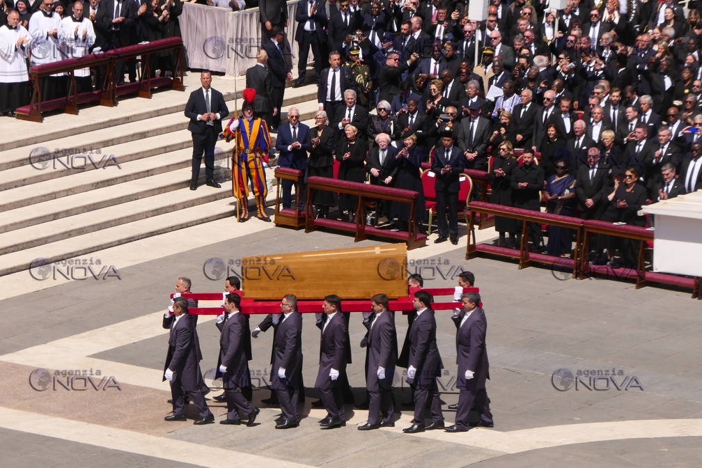 Roma,i funerali di Papa francesco 
