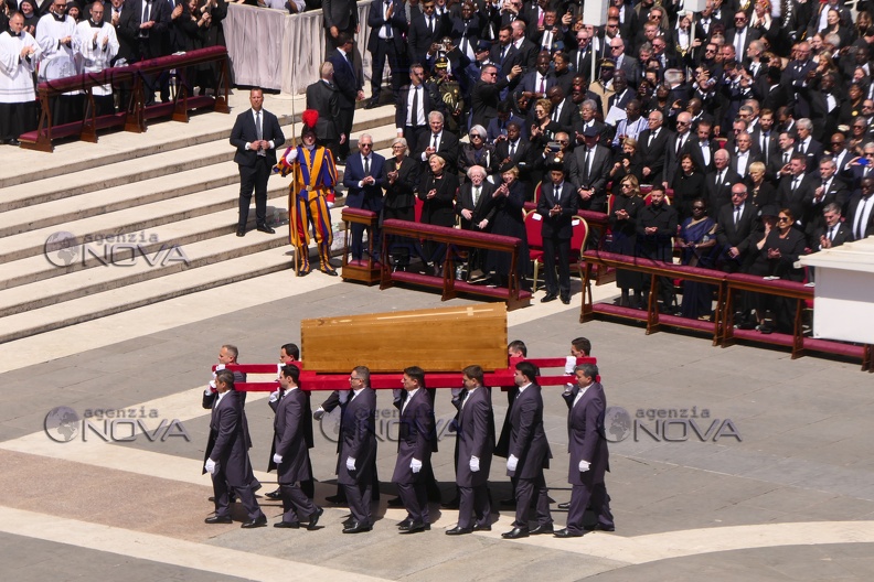 Roma,i funerali di Papa francesco 