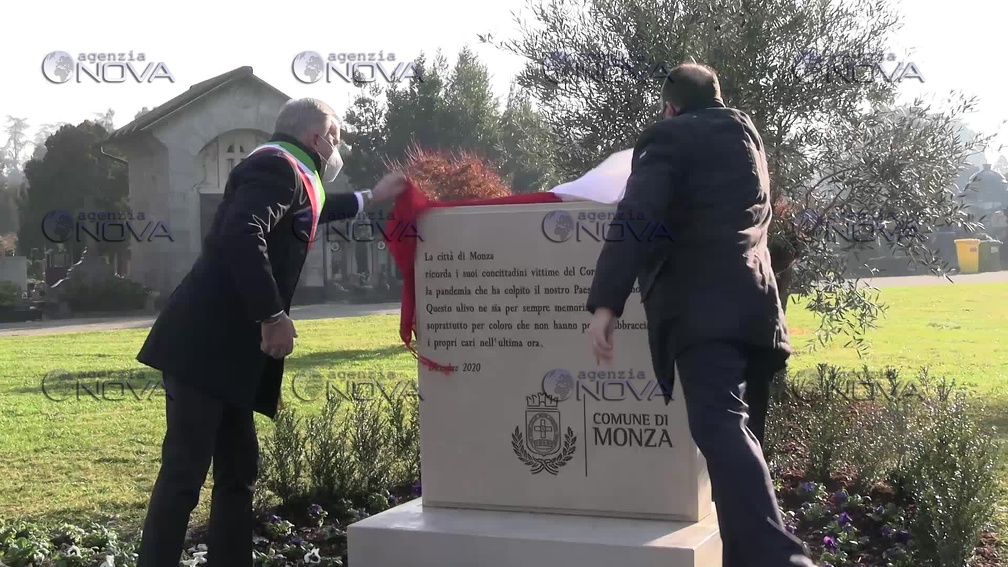 Inaugurata a Monza stele in memoria vittime Covid